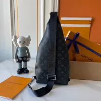 $92.00 USD Louis Vuitton AAA Man Messenger Bags #1422134