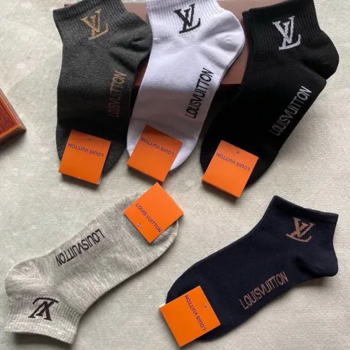 Replica Louis Vuitton LV Socks For Men #1422568 $25.00 USD for Wholesale