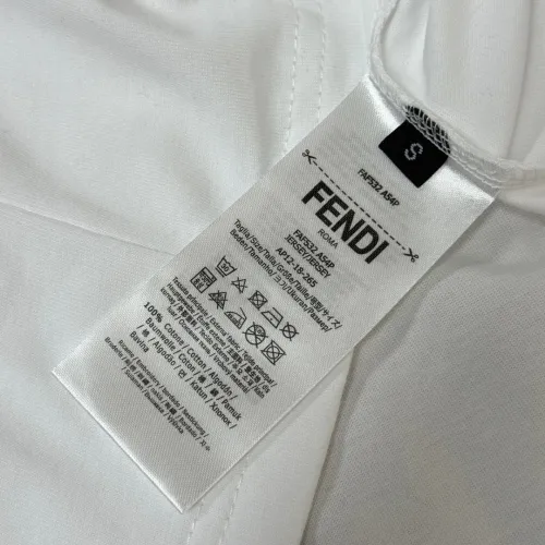 Replica Fendi T-Shirts Short Sleeved For Unisex #1423456 $32.00 USD for Wholesale