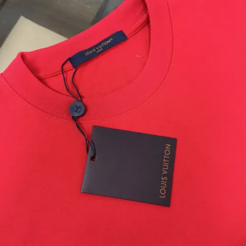 Replica Louis Vuitton LV T-Shirts Short Sleeved For Unisex #1423460 $32.00 USD for Wholesale