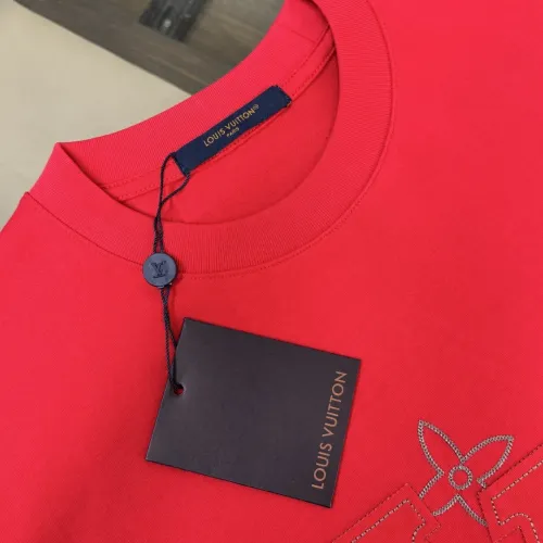 Replica Louis Vuitton LV T-Shirts Short Sleeved For Unisex #1423469 $32.00 USD for Wholesale