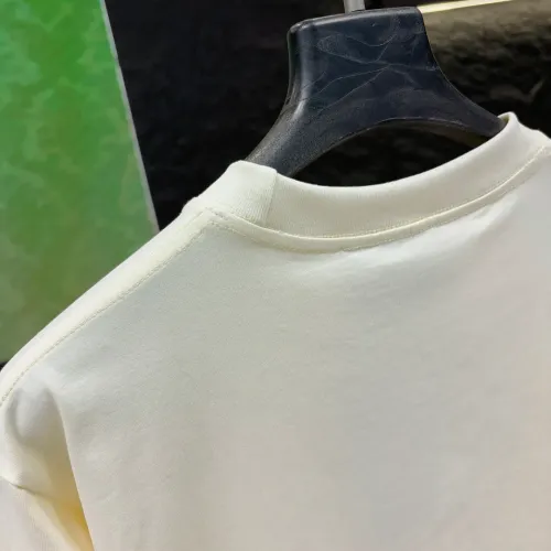 Replica Gucci T-Shirts Short Sleeved For Unisex #1424602 $34.00 USD for Wholesale