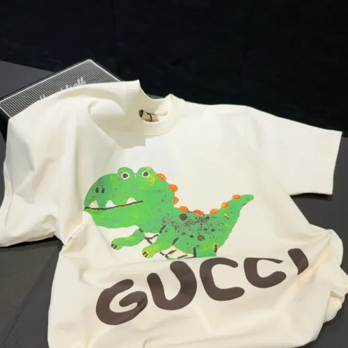 Replica Gucci T-Shirts Short Sleeved For Unisex #1424604 $34.00 USD for Wholesale