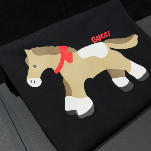 Replica Gucci T-Shirts Short Sleeved For Unisex #1424632 $34.00 USD for Wholesale