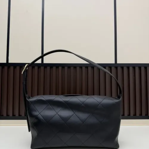 Replica Chanel AAA Quality Shoulder Bags #1424999 $88.00 USD for Wholesale