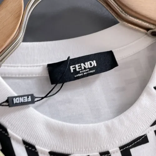 Replica Fendi T-Shirts Short Sleeved For Unisex #1426690 $42.00 USD for Wholesale