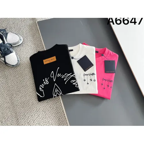 Replica Louis Vuitton LV T-Shirts Short Sleeved For Unisex #1426701 $42.00 USD for Wholesale
