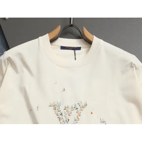 Replica Louis Vuitton LV T-Shirts Short Sleeved For Unisex #1427036 $38.00 USD for Wholesale