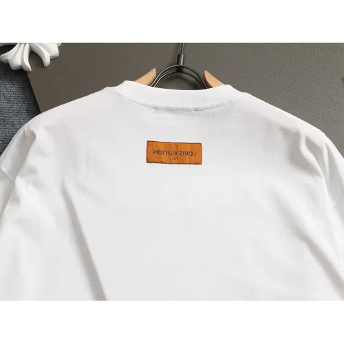 Replica Louis Vuitton LV T-Shirts Short Sleeved For Unisex #1427042 $38.00 USD for Wholesale