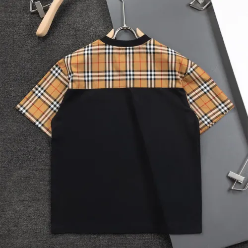 Replica Burberry T-Shirts Short Sleeved For Unisex #1427053 $38.00 USD for Wholesale