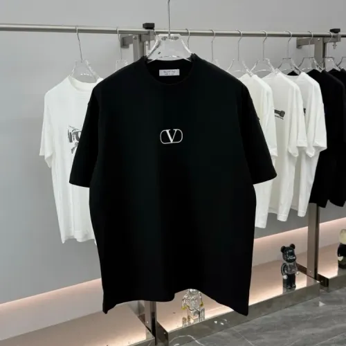 Valentino T-Shirts Short Sleeved For Unisex #1428936 $40.00 USD, Wholesale Replica Valentino T-Shirts
