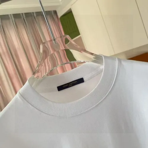 Replica Louis Vuitton LV T-Shirts Short Sleeved For Unisex #1429746 $42.00 USD for Wholesale