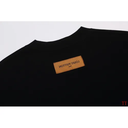 Replica Louis Vuitton LV T-Shirts Short Sleeved For Unisex #1429945 $39.00 USD for Wholesale