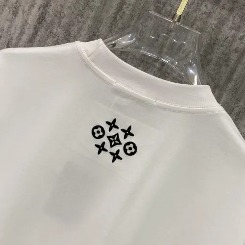 Replica Louis Vuitton LV T-Shirts Short Sleeved For Unisex #1429979 $42.00 USD for Wholesale