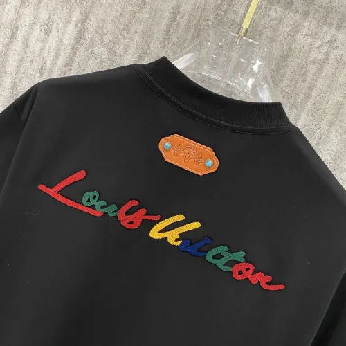 Replica Louis Vuitton LV T-Shirts Short Sleeved For Unisex #1429990 $42.00 USD for Wholesale