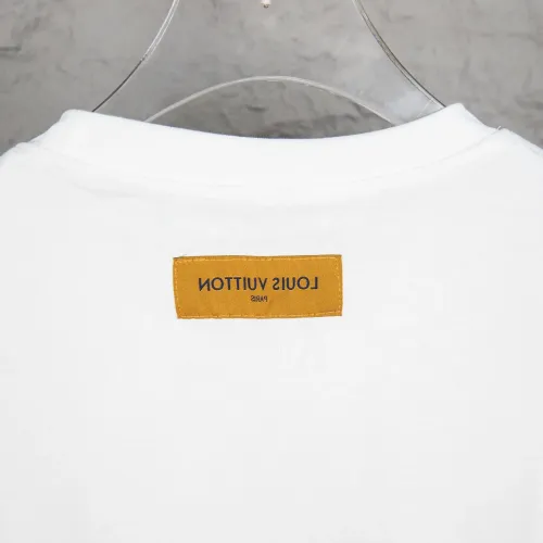 Replica Louis Vuitton LV T-Shirts Short Sleeved For Unisex #1430111 $34.00 USD for Wholesale