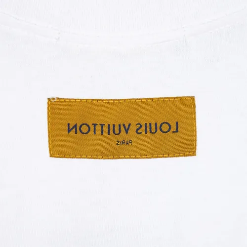Replica Louis Vuitton LV T-Shirts Short Sleeved For Unisex #1430133 $36.00 USD for Wholesale