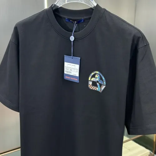 Replica Louis Vuitton LV T-Shirts Short Sleeved For Unisex #1430312 $64.00 USD for Wholesale