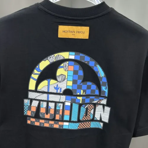 Replica Louis Vuitton LV T-Shirts Short Sleeved For Unisex #1430312 $64.00 USD for Wholesale