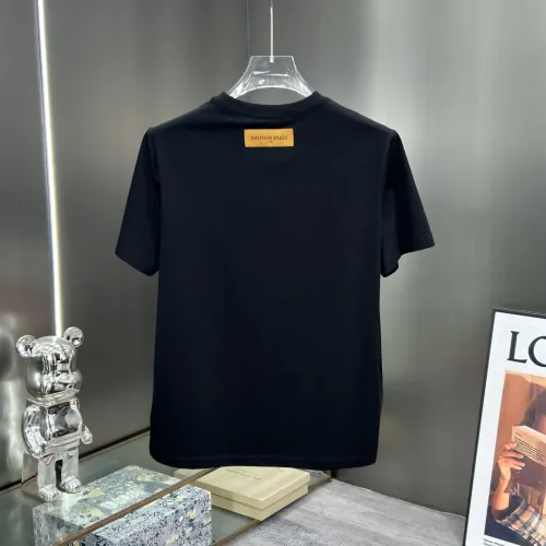 Replica Louis Vuitton LV T-Shirts Short Sleeved For Unisex #1430344 $64.00 USD for Wholesale