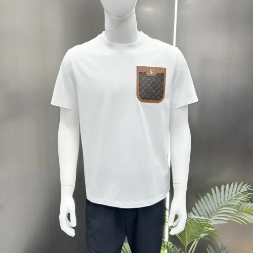 Replica Louis Vuitton LV T-Shirts Short Sleeved For Unisex #1430471 $68.00 USD for Wholesale