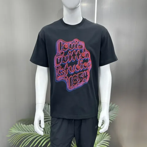 Replica Louis Vuitton LV T-Shirts Short Sleeved For Unisex #1430493 $64.00 USD for Wholesale