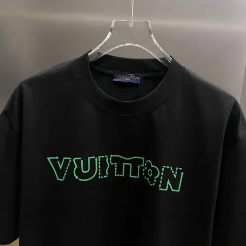 Replica Louis Vuitton LV T-Shirts Short Sleeved For Unisex #1430546 $38.00 USD for Wholesale