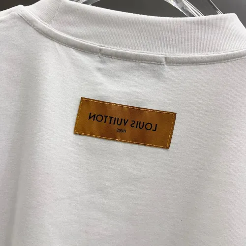 Replica Louis Vuitton LV T-Shirts Short Sleeved For Unisex #1430552 $38.00 USD for Wholesale