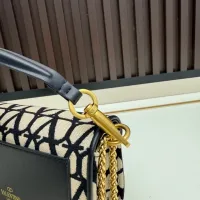 $96.00 USD Valentino AAA Quality Messenger Bags For Women #1425046