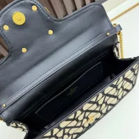 $98.00 USD Valentino AAA Quality Messenger Bags For Women #1425049