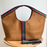 $88.00 USD Gucci AAA Quality Handbags For Women #1425205