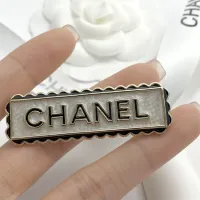 $32.00 USD Chanel Brooches For Women #1425313