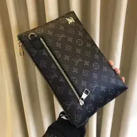 $60.00 USD Louis Vuitton AAA Man Pouches #1425704