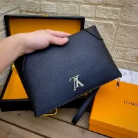 $64.00 USD Louis Vuitton AAA Man Pouches #1425719