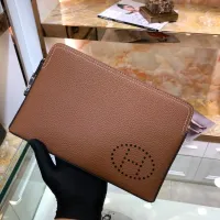 $72.00 USD Hermes AAA Man Pouches #1425731