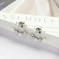 $29.00 USD Christian Dior Earrings For Women #1425768