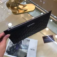 $64.00 USD Gucci AAA Man Pouches #1425851