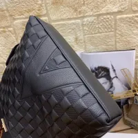 $88.00 USD Louis Vuitton AAA Man Messenger Bags #1425859