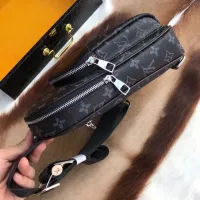 $72.00 USD Louis Vuitton AAA Man Messenger Bags #1425871