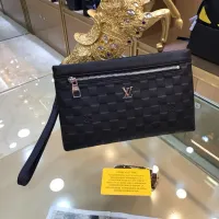 $64.00 USD Louis Vuitton AAA Man Pouches #1426049