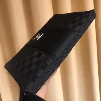 $64.00 USD Louis Vuitton AAA Man Pouches #1426051
