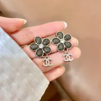 $32.00 USD Chanel Earrings For Women #1426235