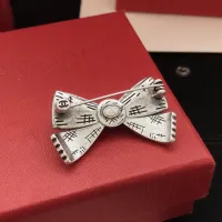 $29.00 USD Chanel Brooches For Women #1426321