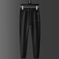 $85.00 USD Gucci Tracksuits Long Sleeved For Men #1428847