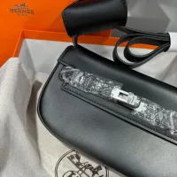 $88.00 USD Hermes AAA Quality Messenger Bags For Women #1432011