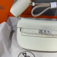 $88.00 USD Hermes AAA Quality Messenger Bags For Women #1432012