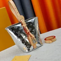 $76.00 USD Louis Vuitton AAA Quality Shoulder Bags For Women #1432323