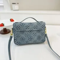 $42.00 USD Louis Vuitton Messenger Bags For Women #1432358