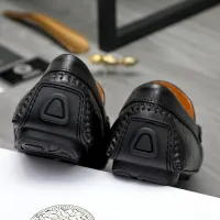 $72.00 USD Versace Leather Shoes For Men #1434074