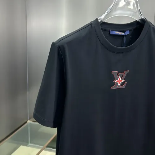 Replica Louis Vuitton LV T-Shirts Short Sleeved For Unisex #1436324 $64.00 USD for Wholesale